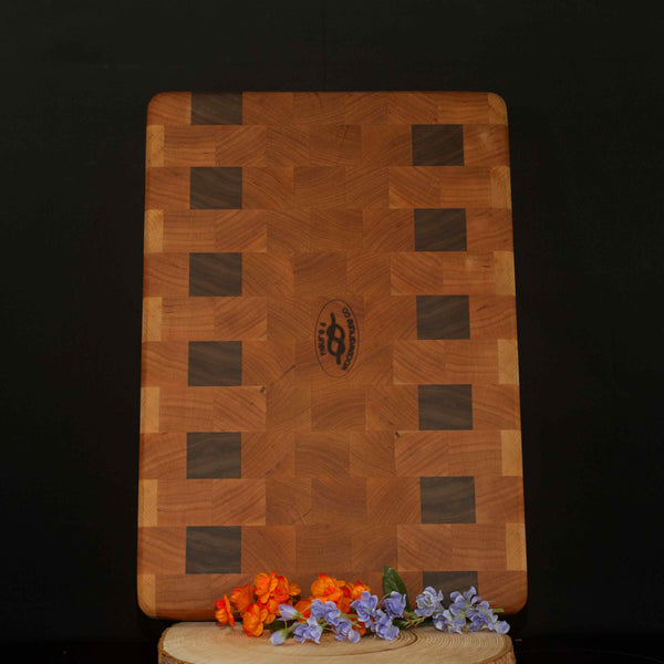  Figure 8 Woodworking Ha Ling cutting board or butcher block made with end-grain maple, cherry and walnut wood with a random checkered pattern