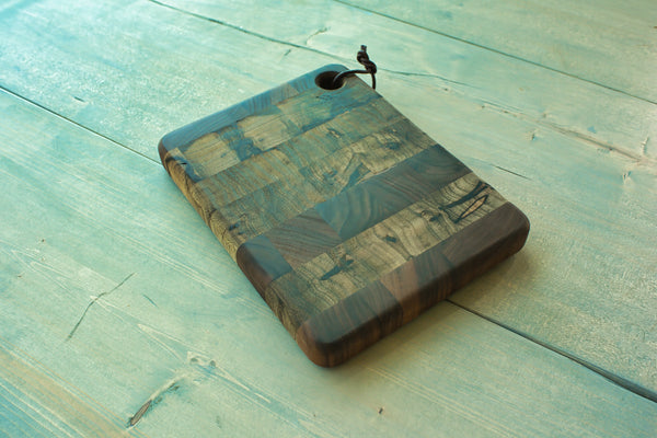 Pocket End-grain Cutting Board